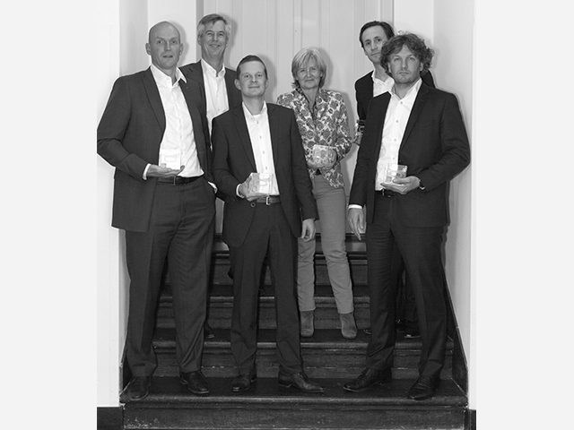 Foto, van links naar rechts: Theo Jongeneel, Pieter Jongstra, Nout van Es, Diana Clement, Caspar Segers, Arjan Brouwer.
