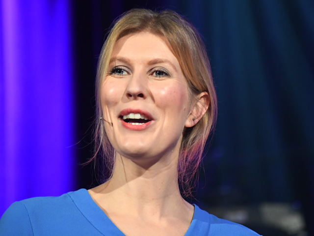 Moniek Hutten op het podium tijdens de Accountantsdag 2019