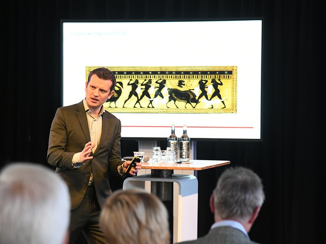 Axel Arnbak spreekt tijdens de Accountantsdag 2019