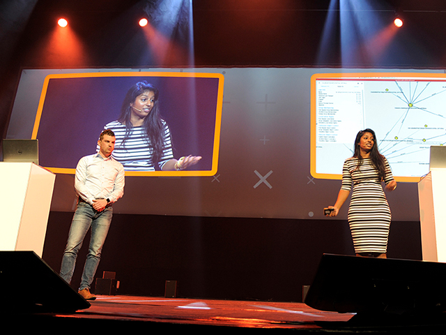 Rolf Govers en Gina Doekhie op het podium