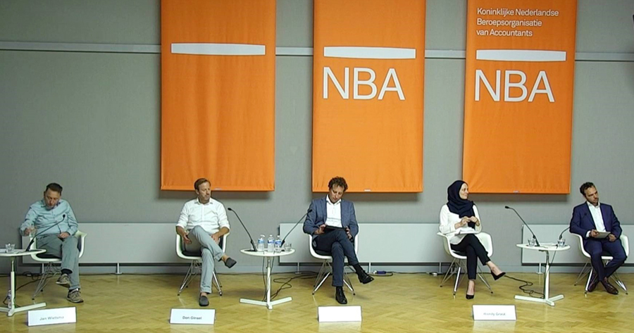 Forum op het podium tijdens het Open Podium Accounttech 25 juni 2020