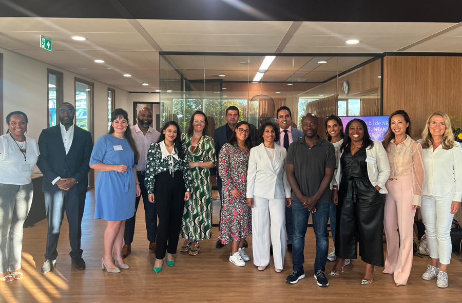 Groepsfoto deelnemers Accountants Achtergronden Avond