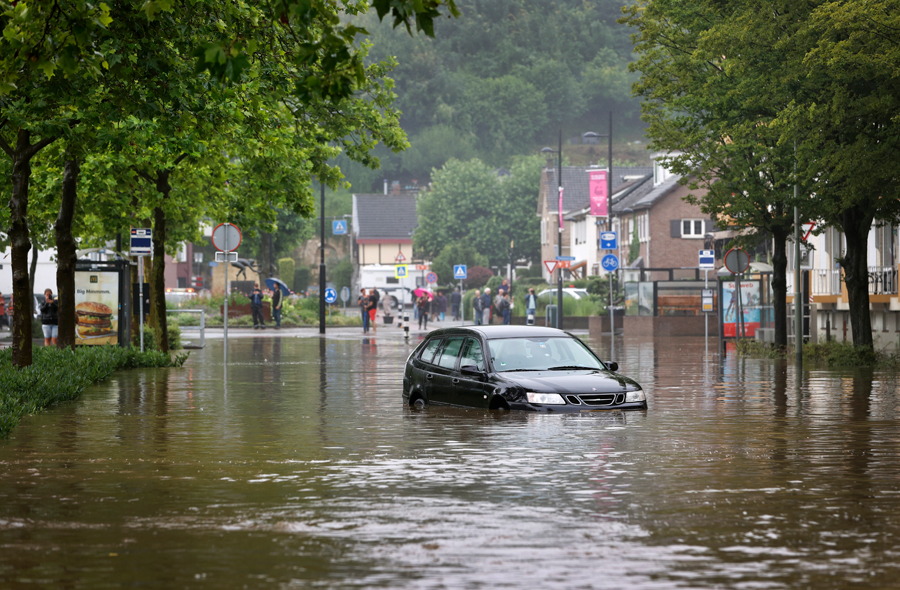 WateroverlastLimburg_900x590.jpg